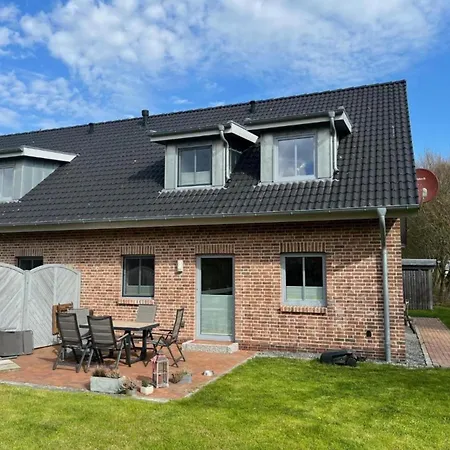 In Sylt Near North Sea Beaches, Cleaning Included Appartamento